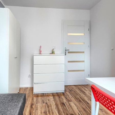 Appartamento Pokoje Gdansk Zabianka - Bitwy Oliwskiej 15 Esterno foto